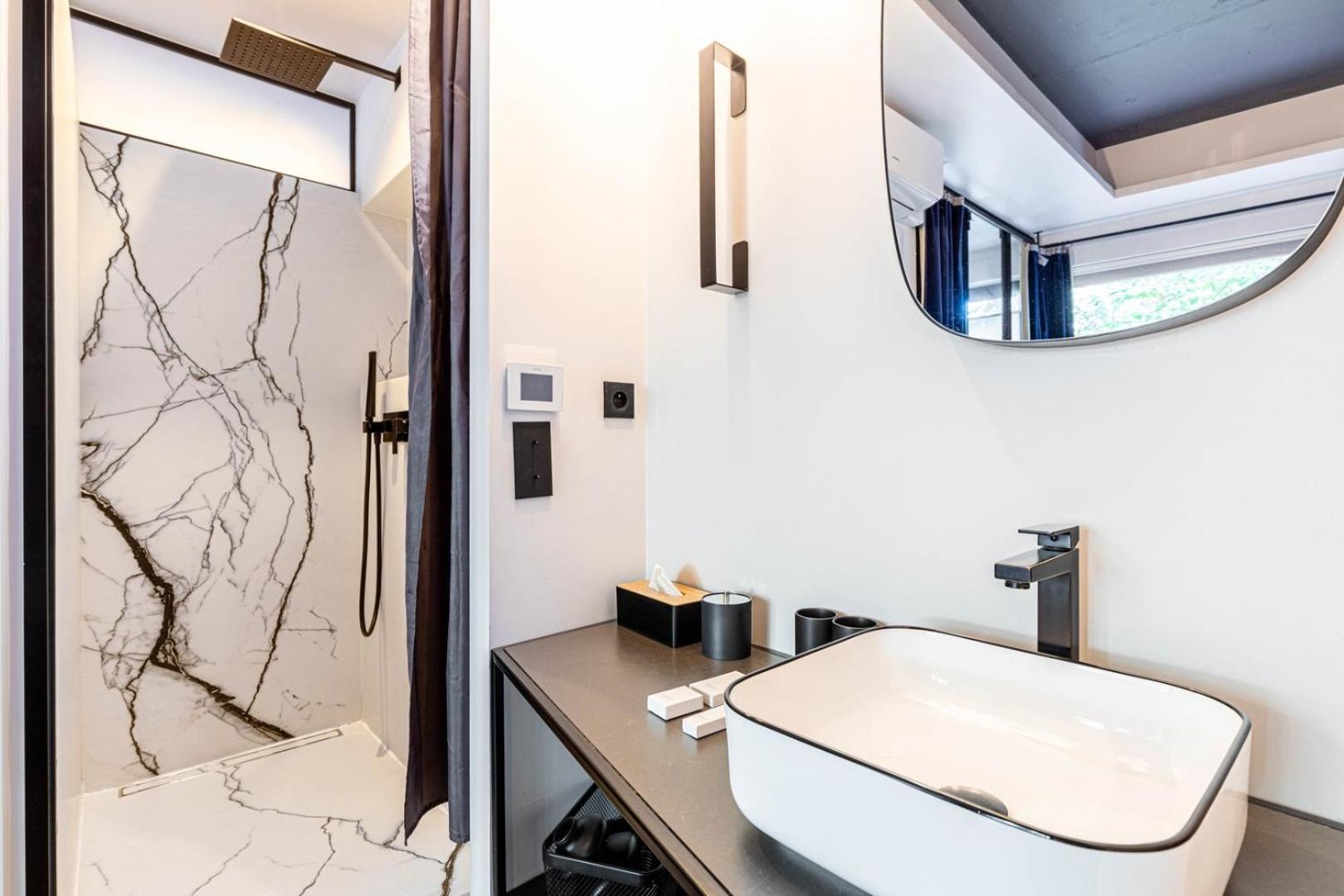 Modern Family Apartment Next To The Eiffel Tower Paris Exteriör bild